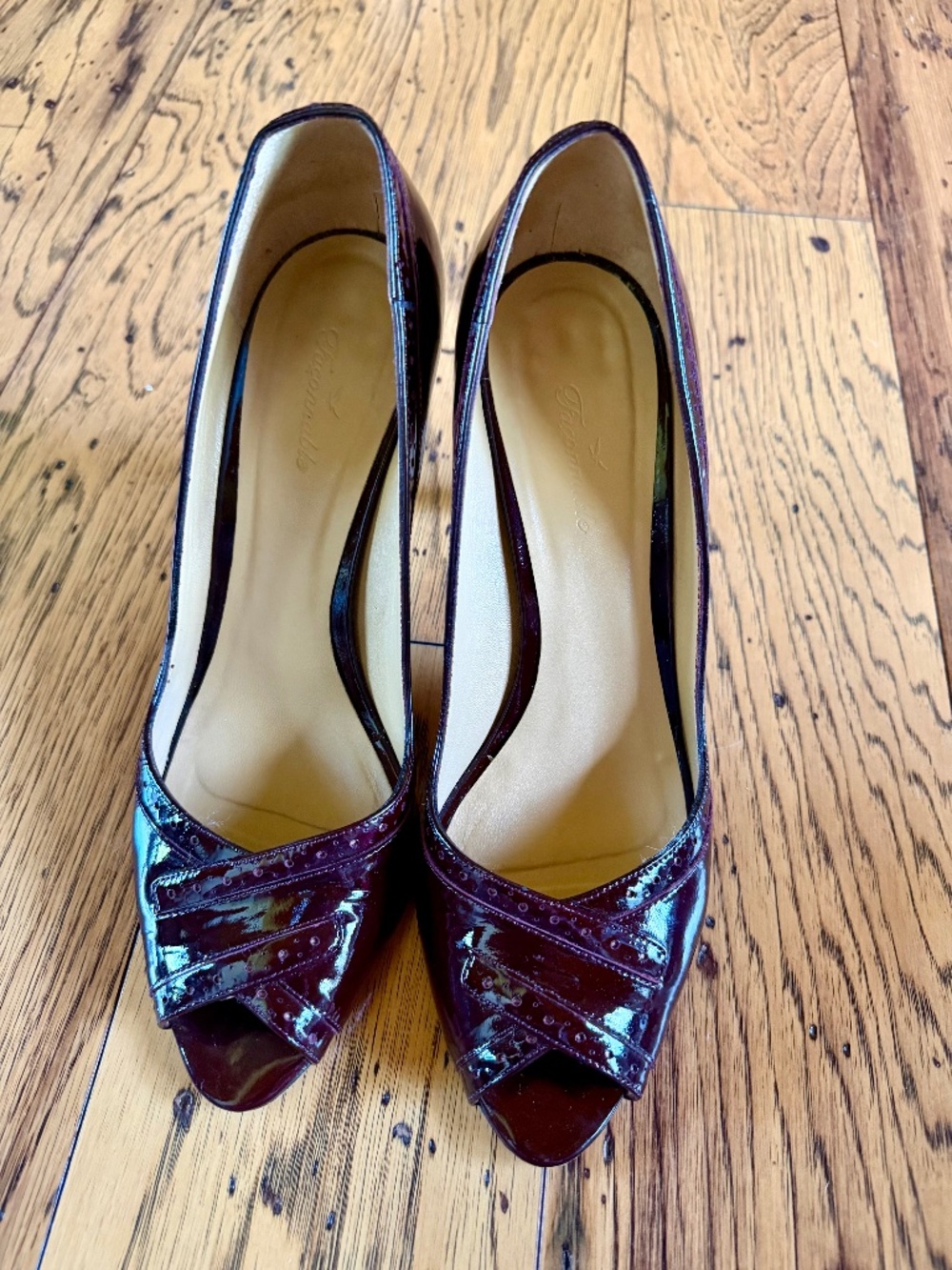 Facconable Peep toe Heels